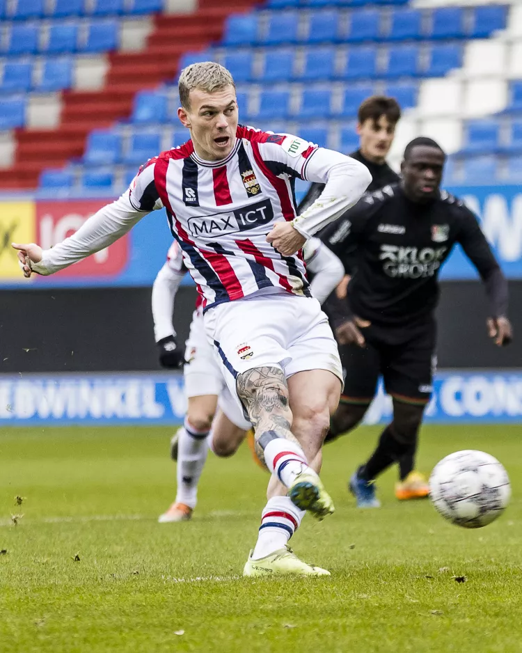 Willem II laat onderuit tegen N.E.C.