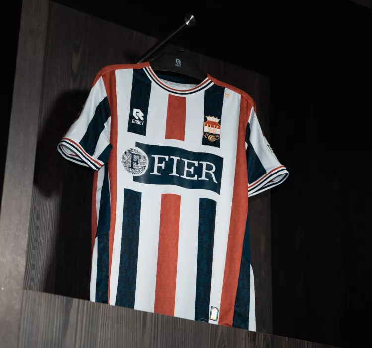 FIER op het shirt van Willem II