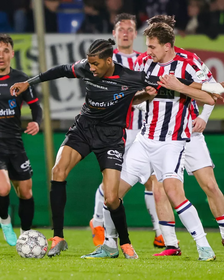 Willem II heeft geen kind aan TOP Oss