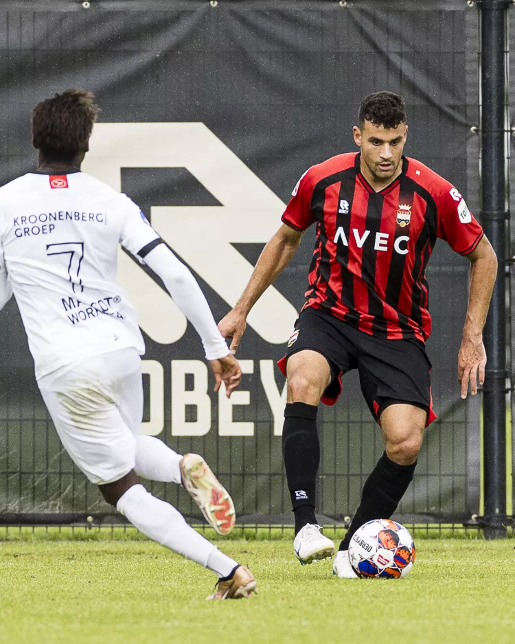 Willem II wint besloten oefenduel van Almere City