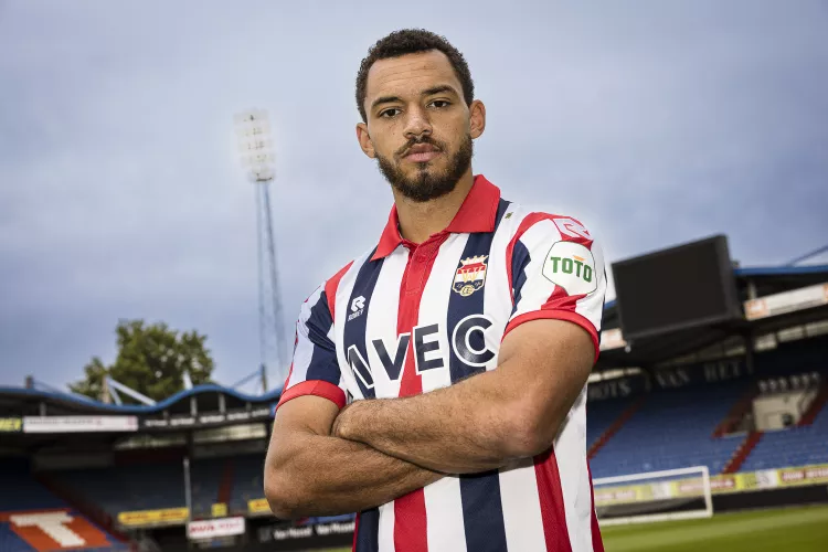 Willem II huurt Jeredy Hilterman van Almere City