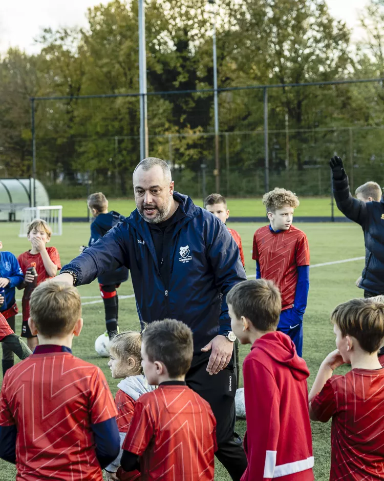 CENSO organiseert voetbalclinic! 